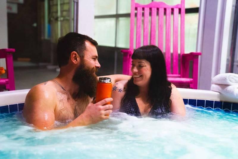 Victoria hotel awards couples for baby-making with Valentine’s freebie - Goldstream News Gazette