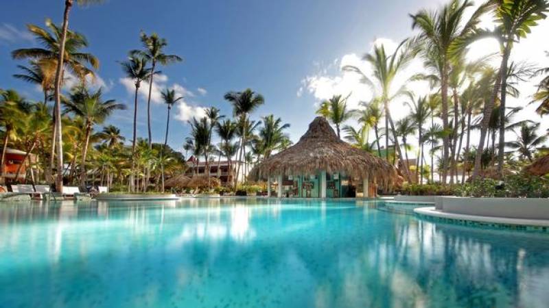 Palladium Offers COVID-19 Vaccinations to Dominican Republic Hotel Staff