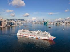 Genting Dream Celebrates 100 Days of Safe Sailings in Hong Kong