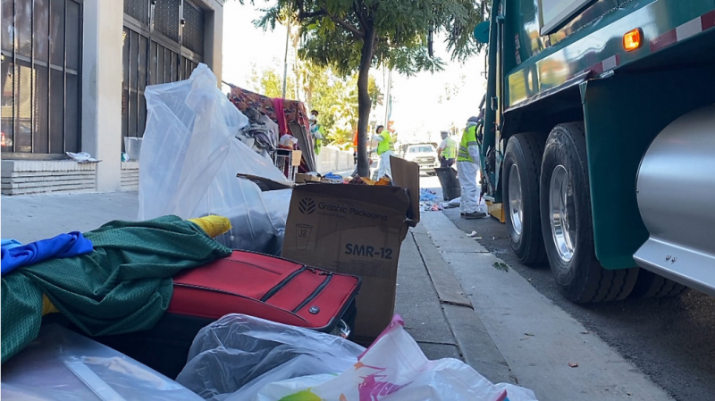 LA has no more hotel rooms for homeless amid omicron surge