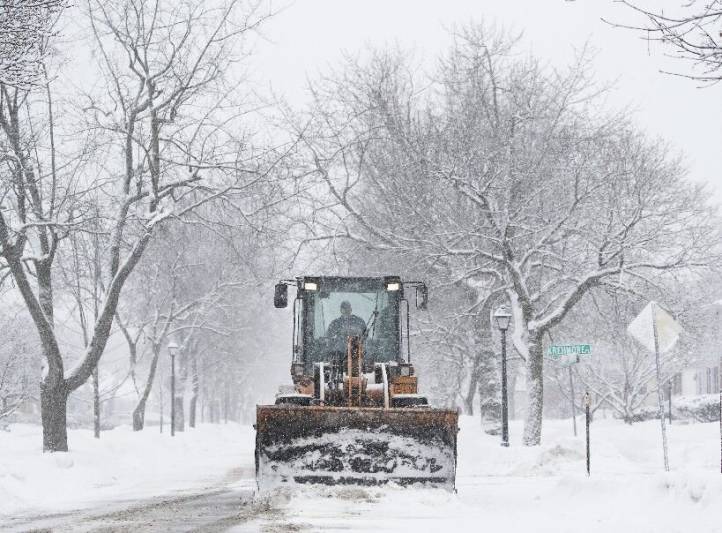 Winter storm wrap-up: Slow-moving system blankets WNY, disrupting travel
