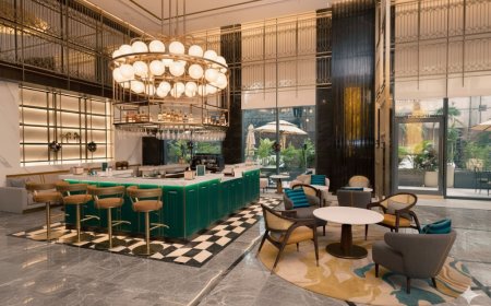 Renaissance Bengaluru Race Course Hotel Debuts a Revitalised Lobby and R Bar Inspired by Heritage & Modern Design